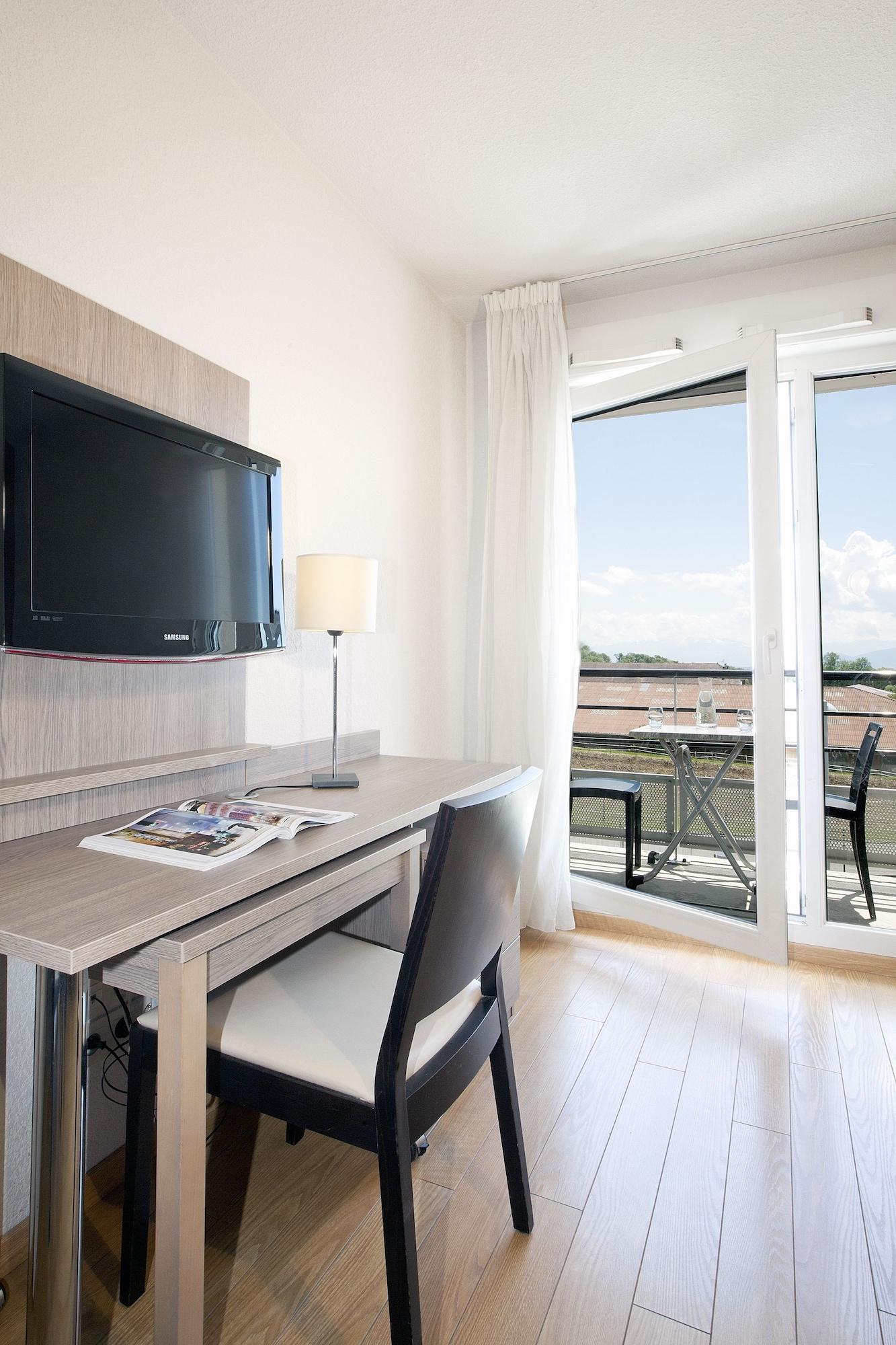 Sejours & Affaires Geneve Gex Les Rives Du Leman Lejlighedshotel Eksteriør billede