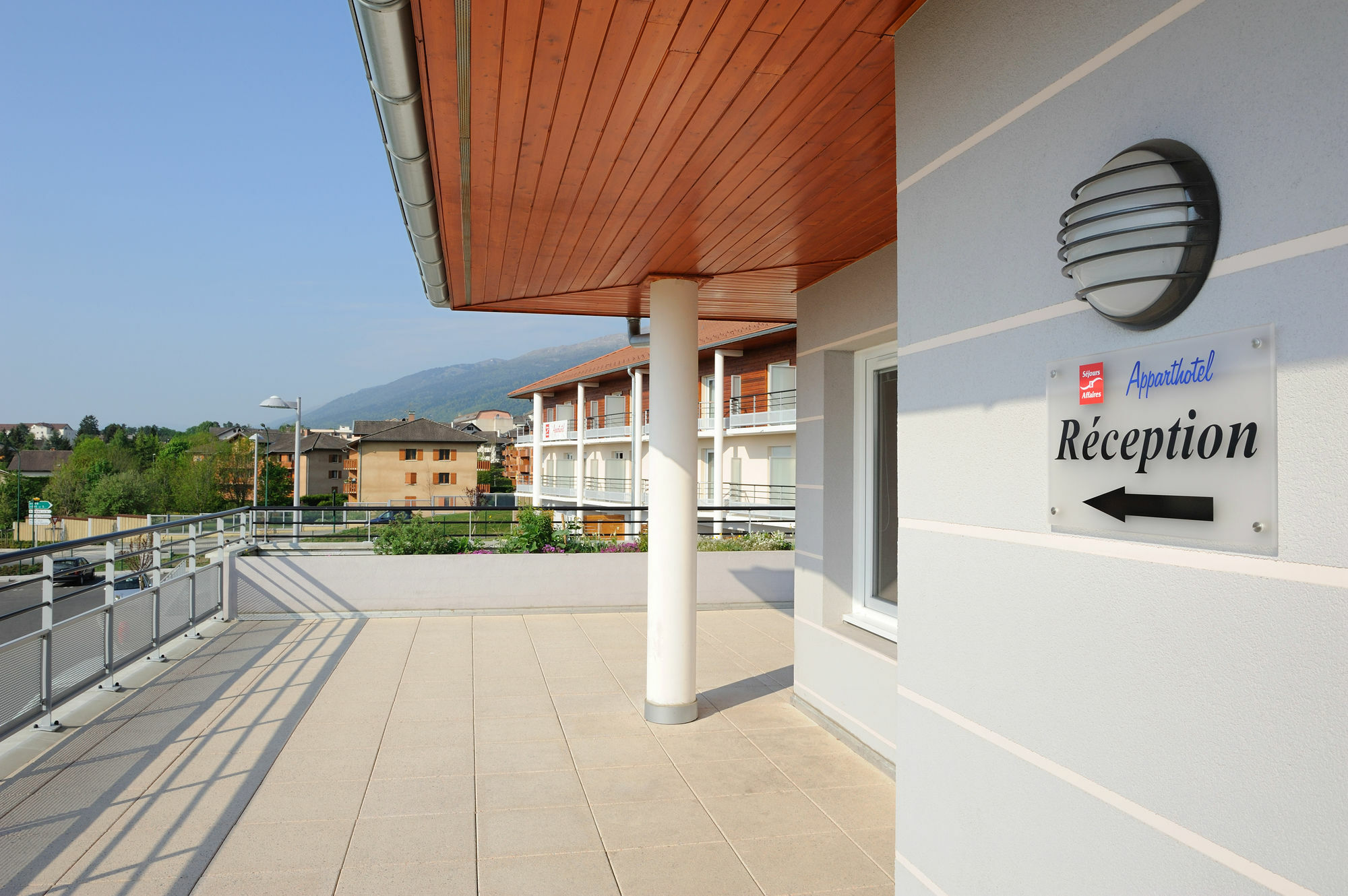 Sejours & Affaires Geneve Gex Les Rives Du Leman Lejlighedshotel Eksteriør billede